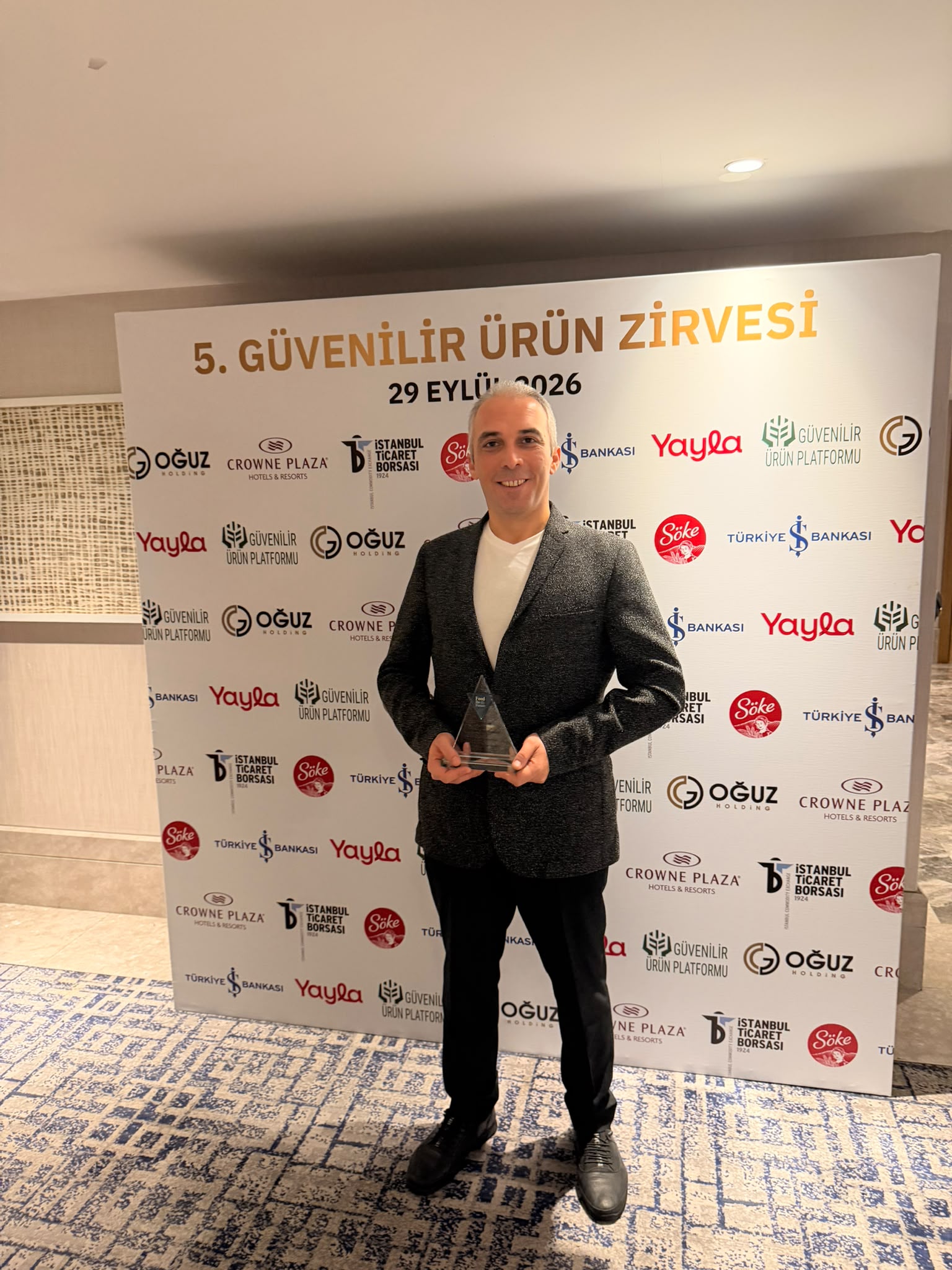 5. Güvenilir Ürün Zirvesi’nde ödül hatırası, 29 Eylül 2026